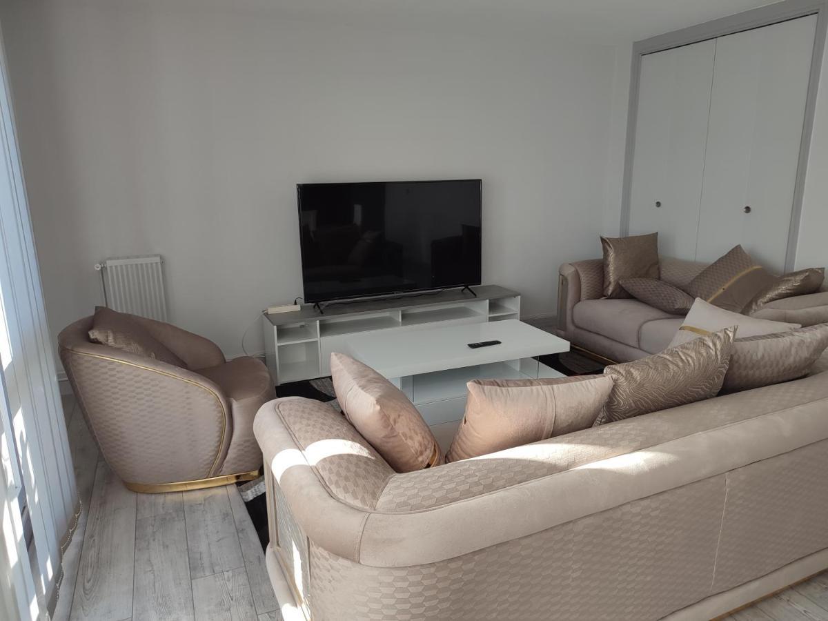 Grand Et Superbe Proche Paris Appartement
